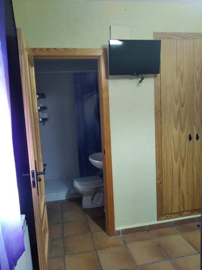 Albergue Santa Barbara Алиага Экстерьер фото