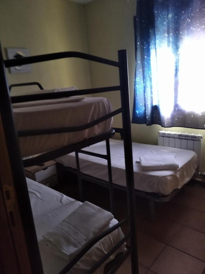Albergue Santa Barbara Алиага Экстерьер фото
